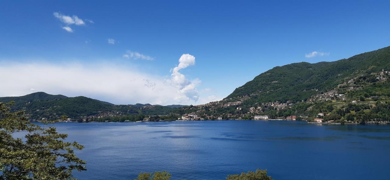 An Armchair On The Lake Блевио Экстерьер фото